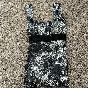 Vintage Floral Black and White Sleeveless Top